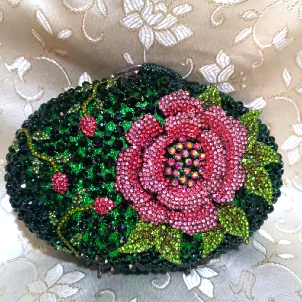 🌹 NWT  Crystals Clutch   *Minaudiere. in box. - Picture 9 of 13